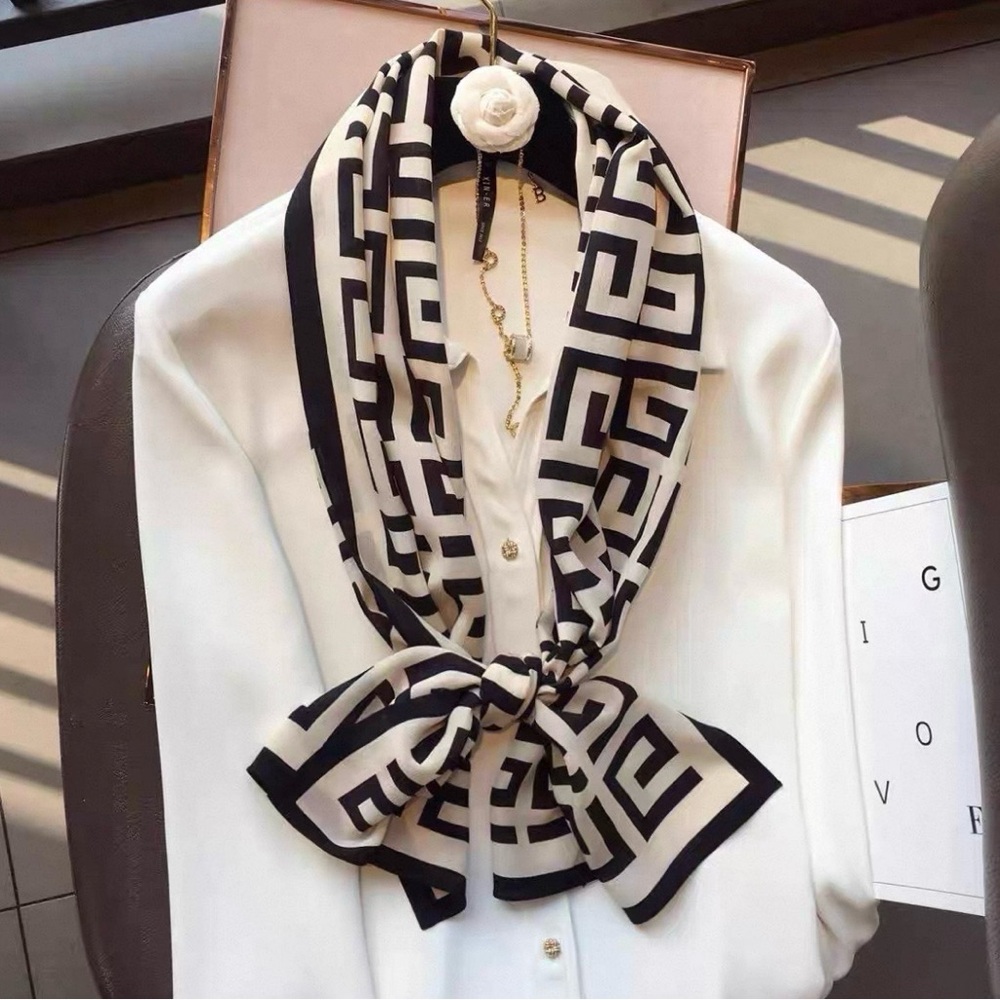 Elegant 100% Printed Silk Scarf